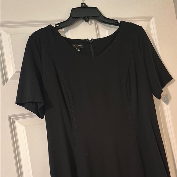 Black Short Sleeve Dress - Picture 1 of 4